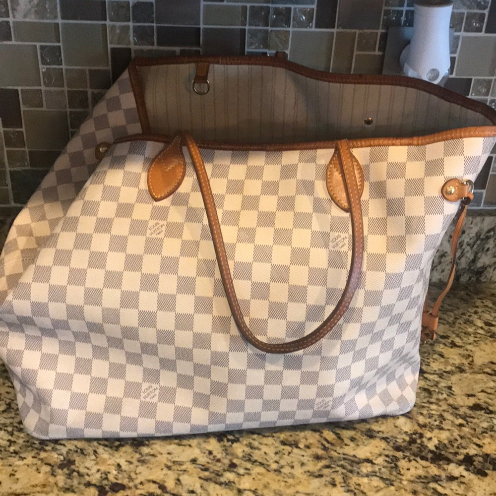 Louis Vuitton GM tote